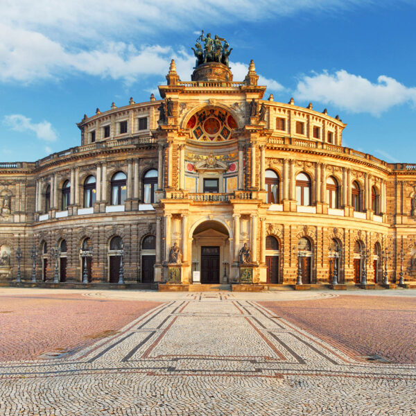 Dresde Allemagne Opéra national vue façade